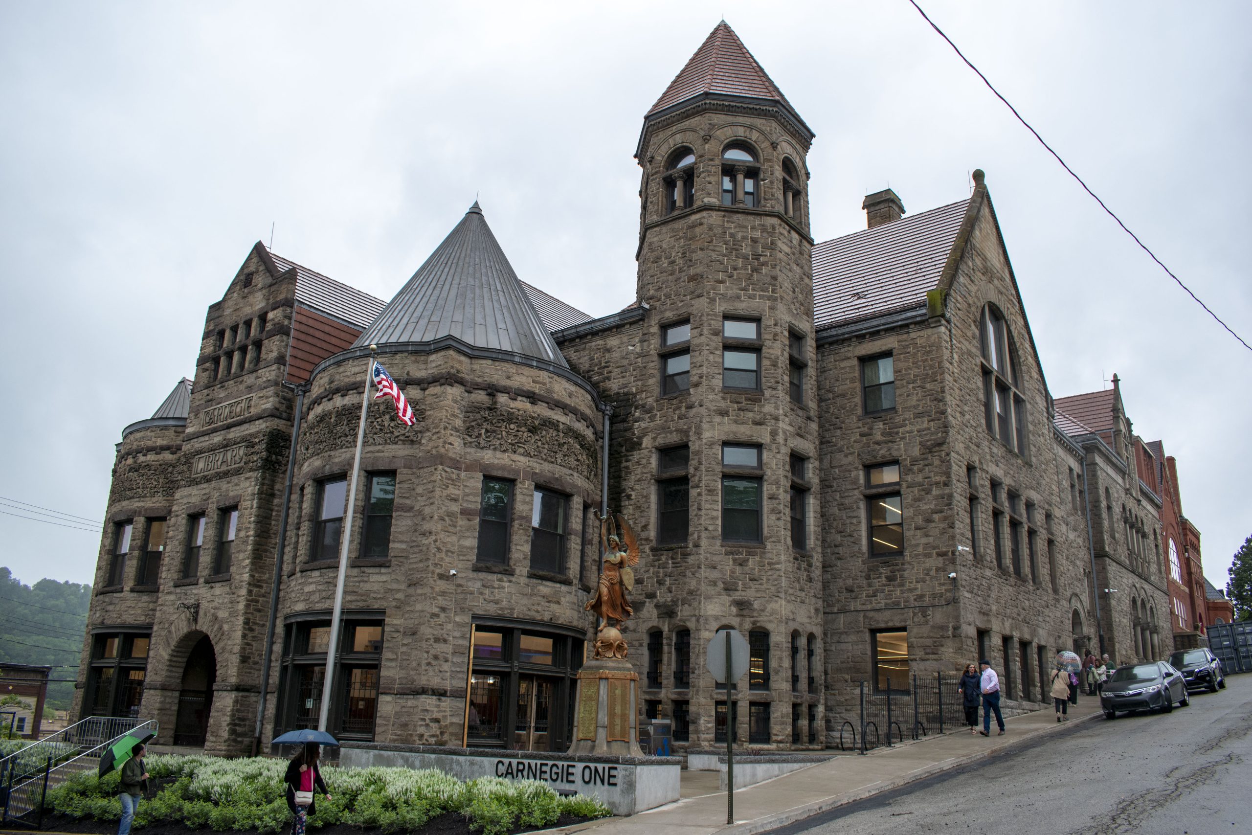 Braddock Carnegie Library
